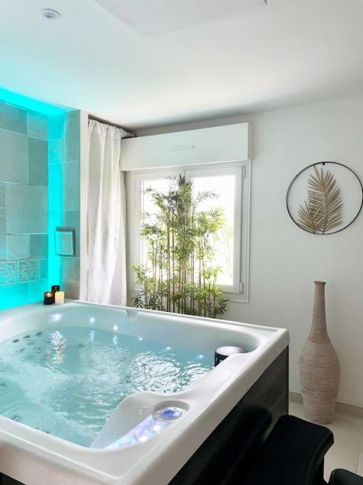 Dans Ma Bulle… Univers Spa Germigny-des-Prés Eksteriør bilde